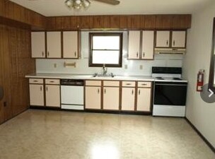 Kitchen - Slatington Apartments