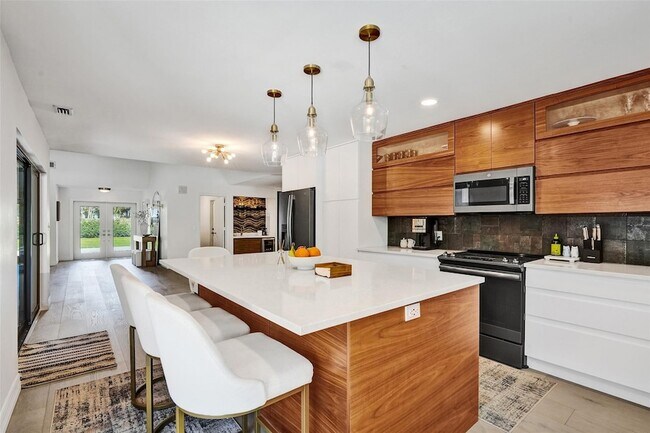 Foto del edificio - 614 W Lakewoode Cir
