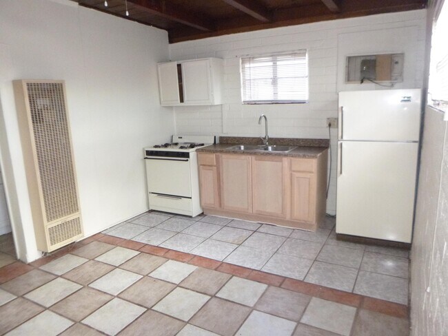 Foto del edificio - 1435 E Benson Hwy