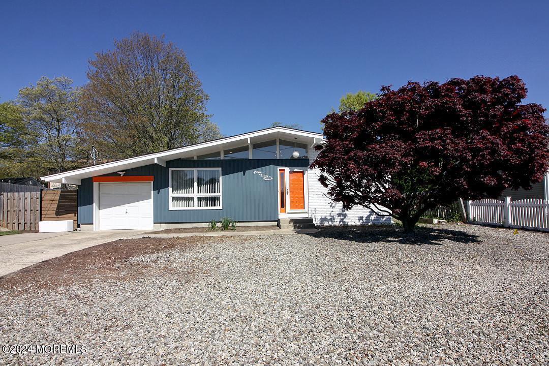 Primary Photo - 427 16th Ave