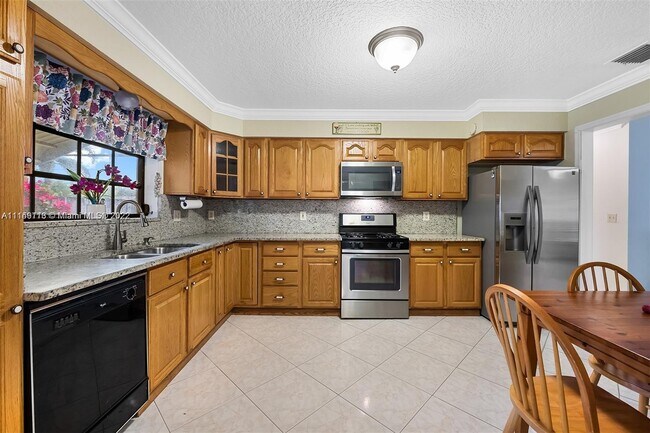 Foto del edificio - 815 N 48th Ave
