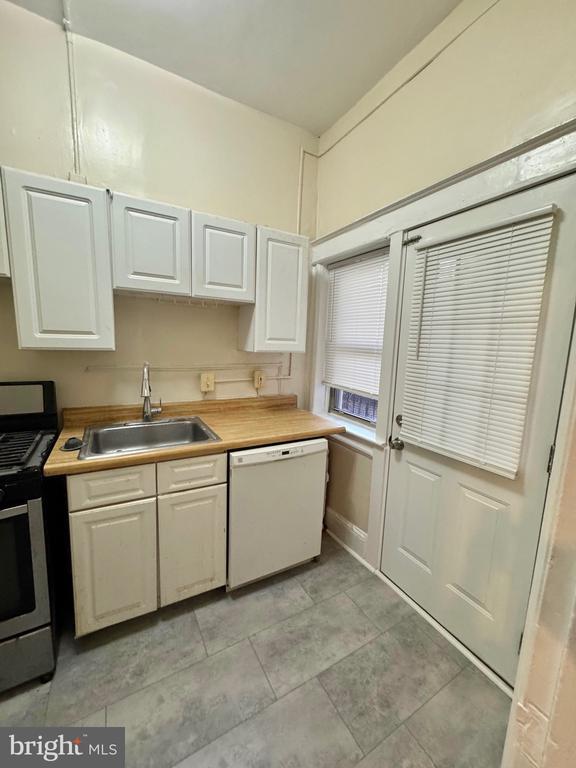 Foto del edificio - 1833 S St NW