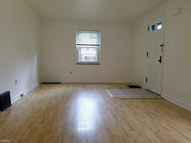 Building Photo - 1024 S Trenton Ave