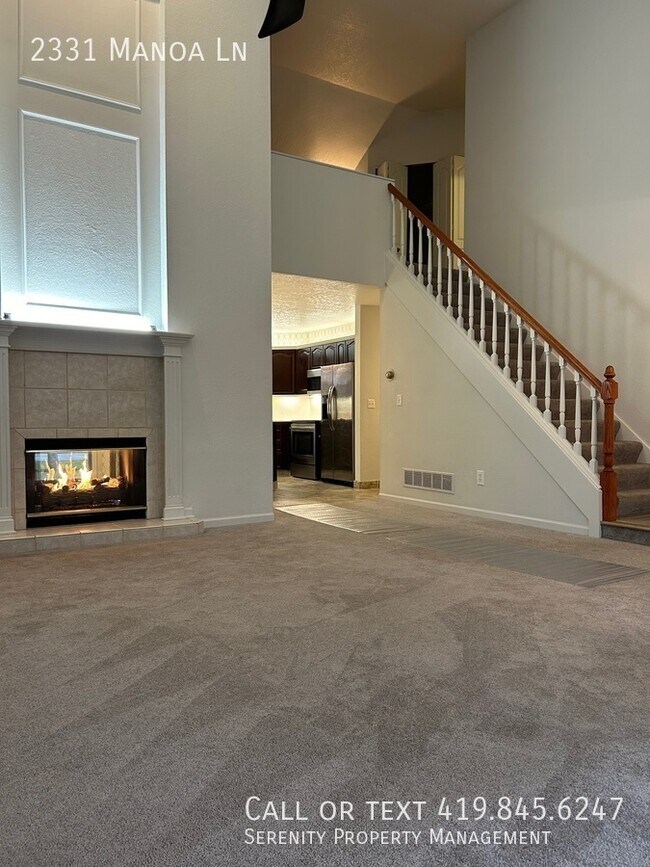 Building Photo - Stunning 3 Bedroom Condo Available Now!