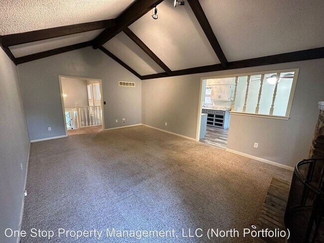 Foto del edificio - 4 br, 2.5 bath House - 3032 NE 73rd Terr
