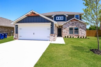 Building Photo - 1607 Crimson Lake Blvd