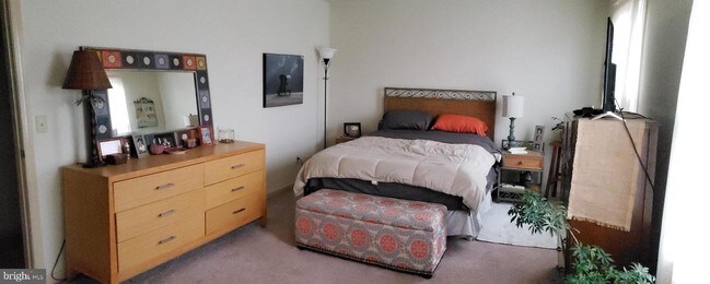 Foto del edificio - 120 Frederick Dr