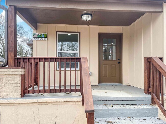 Foto del edificio - Beautiful 3BR Home Near Mozley Park!
