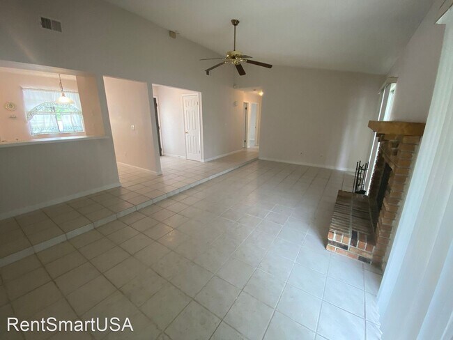 Foto del edificio - 4 br, 2 bath House - 2496 Weatherford Dr.