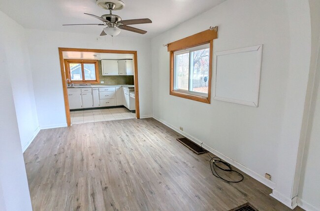 Building Photo - 3209 Sanford St