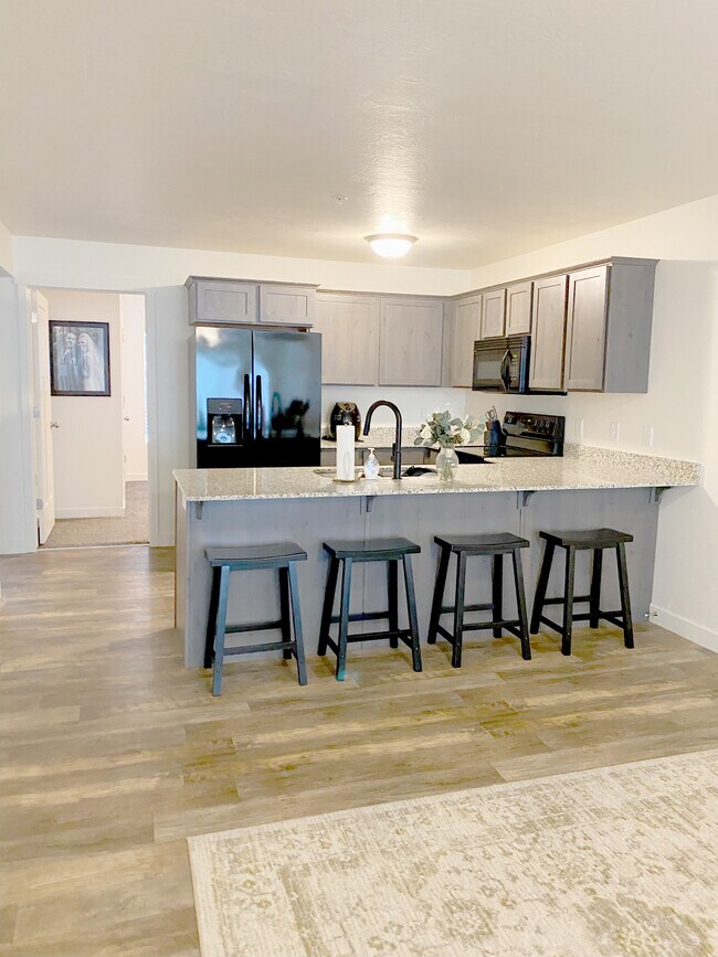 Kitchen mid - 804 E 500 S