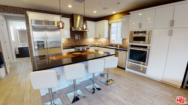 Foto del edificio - 12860 S Seaglass Cir