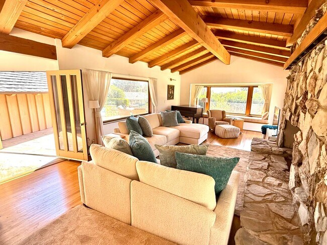 Foto del edificio - 2508 Vía Amador