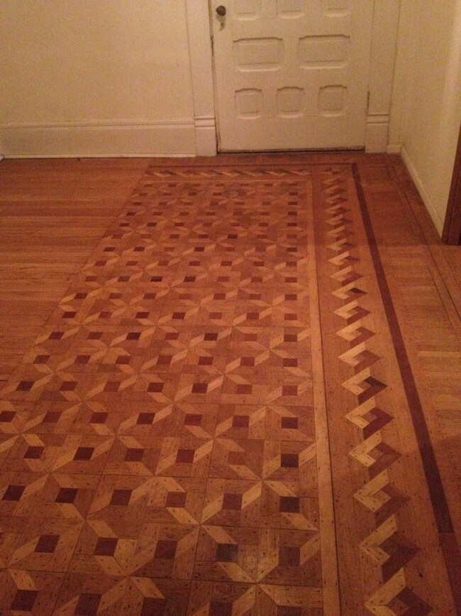 Foto del edificio - 505 W Broadway Ave