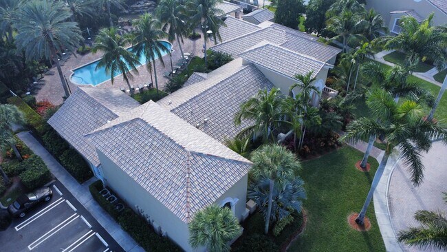 Foto del edificio - 266 Village Blvd
