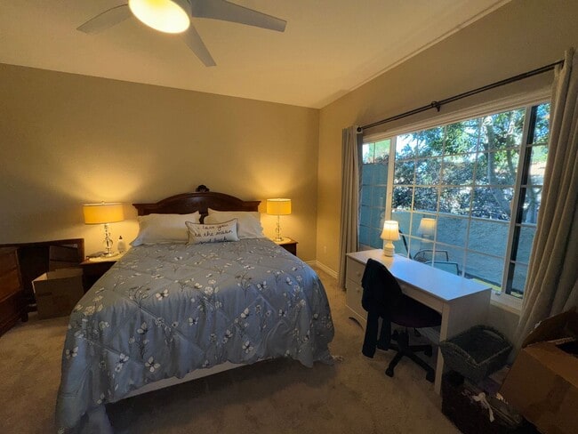 Building Photo - Bright & Spacious Two-Story Rancho Bernardo Home