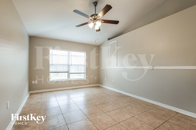Foto del edificio - 1564 Deerfield Ave