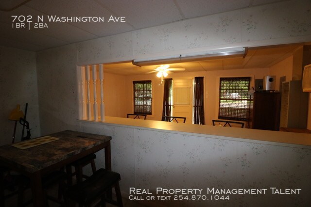 Building Photo - House for Rent in Cameron Texas