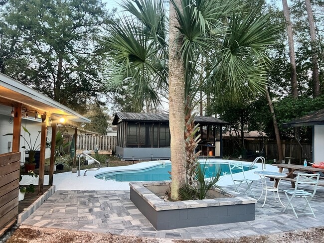Back yard - 171 Evergreen Ln