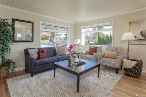 Foto del edificio - Fantastic East of Market St. home in Kirkland!