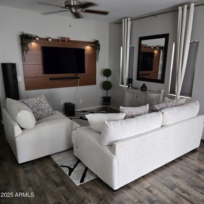 Foto del edificio - 4717 E Redfield Rd