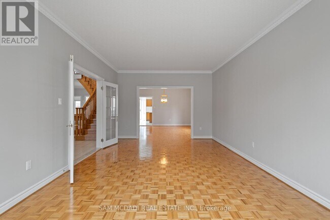 Photo du bâtiment - 2221 Robinwood Ct