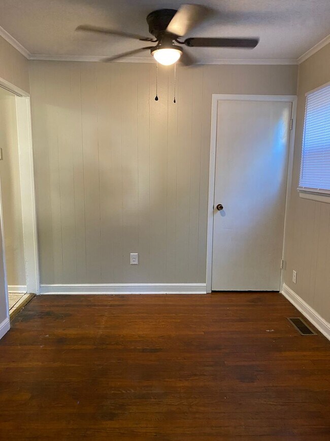 Foto del edificio - Coming Soon: 3-Bedroom Ranch w/Covered Patio and Huge Yard!