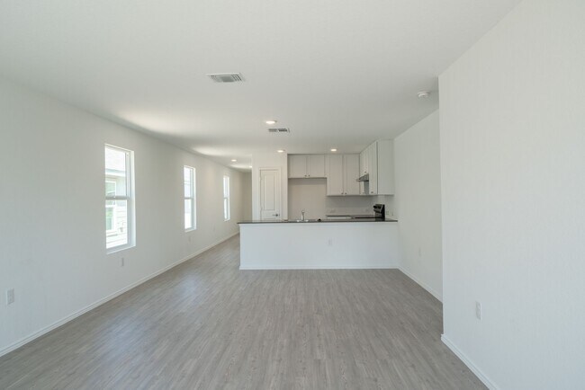 Building Photo - Home for Rent
