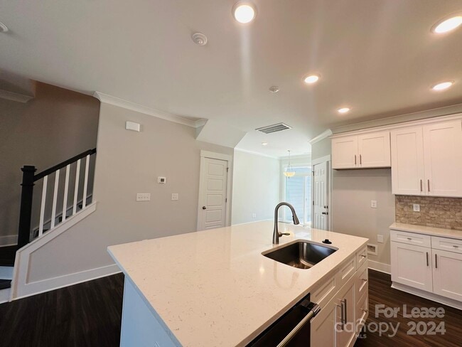 Building Photo - 5633 Stafford Rd