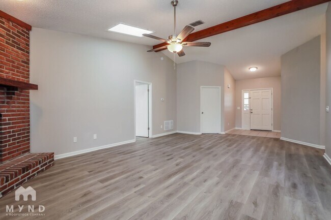 Foto del edificio - 10429 Osprey Nest Dr W