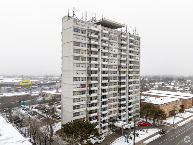 Building Photo - Redhill Tower