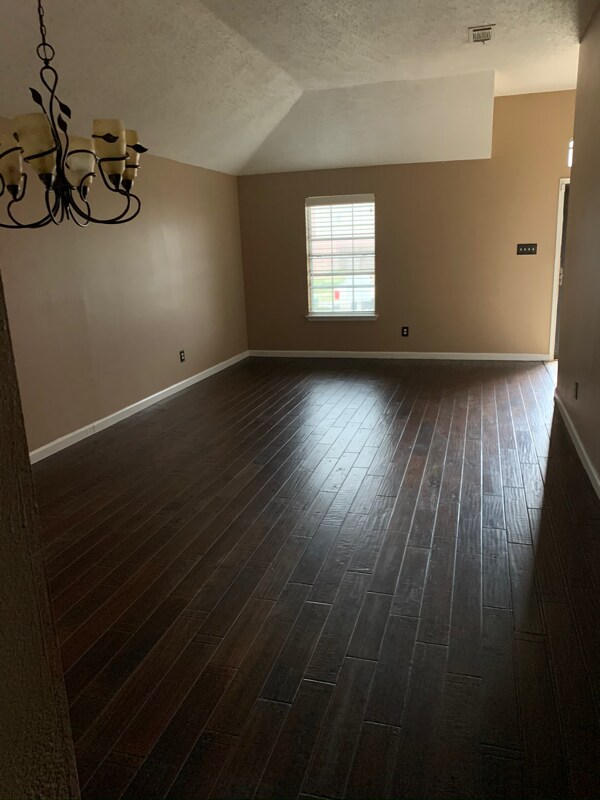 Primary Photo - 337 Tioga Dr