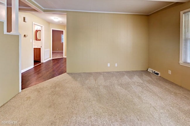 Building Photo - 2519 Arnold Dr