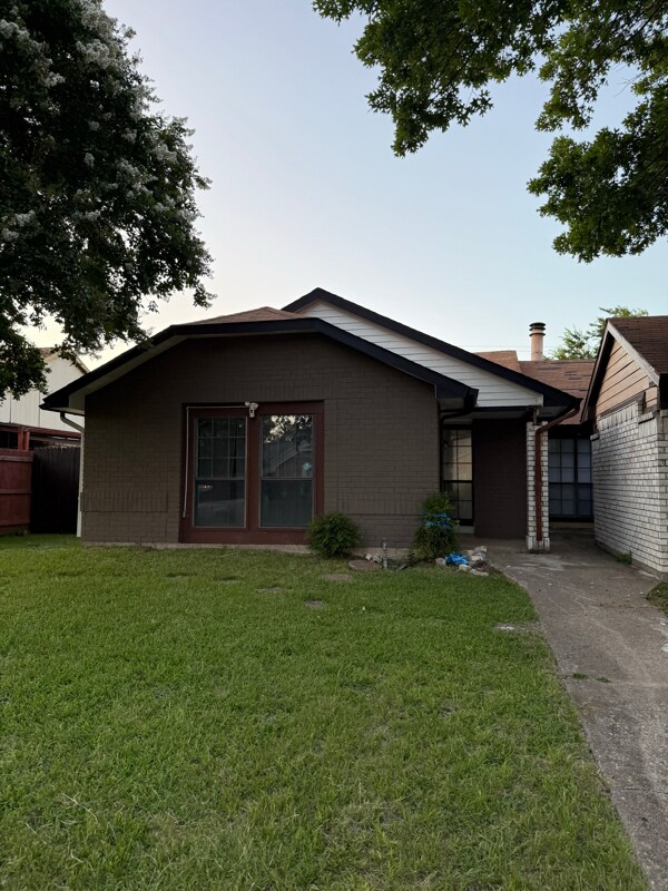 Foto del edificio - 312 Navarro Ln