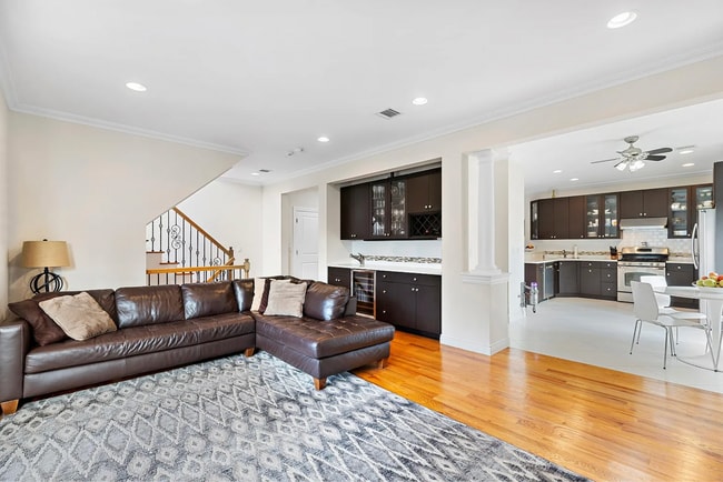 Building Photo - 603 Glen Ave