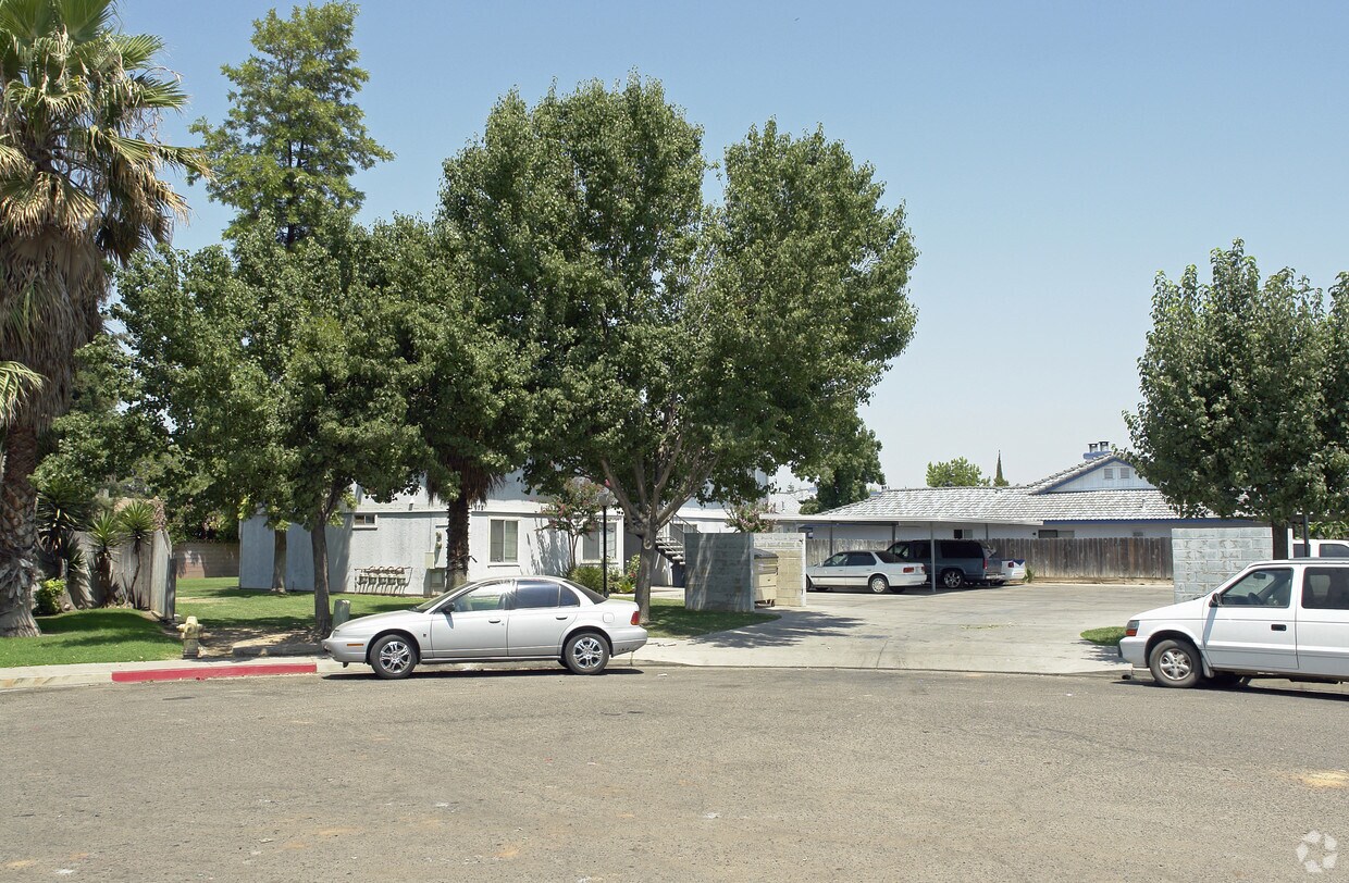 Building Photo - 972-998 E Palm Ave