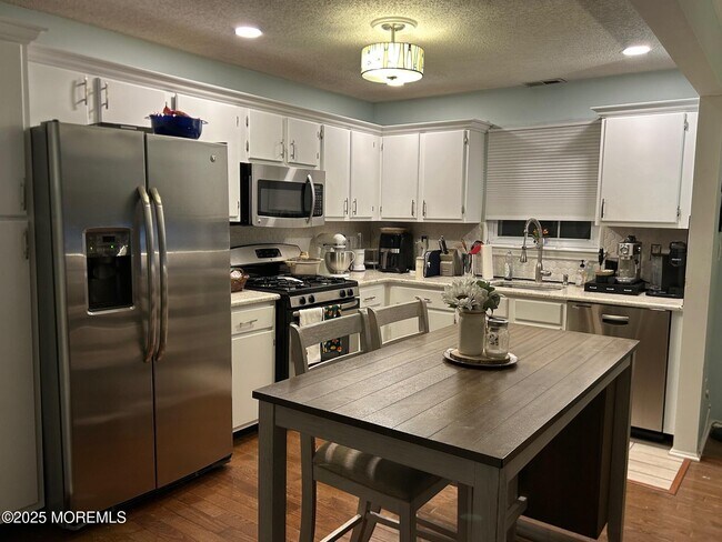 Foto del edificio - 182 Tulip Ln