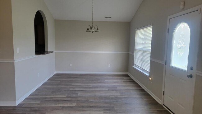 Photo - 105 Carolina Pointe Way House