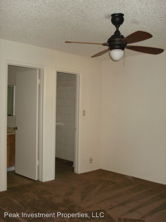 Building Photo - 2 br, 2 bath House - 432 W. BLACKHAWK DR #5