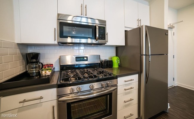 Building Photo - 1 br, 1 bath Apartment - 545 S 9th St