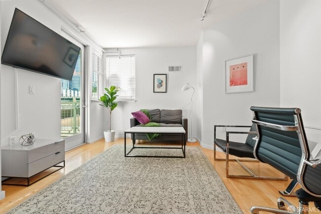 Foto del edificio - Stylish 1BD/1BA Condo in SOMA/South Beach