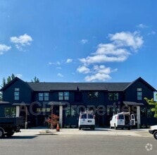 Building Photo - 1318 Bradley Ct