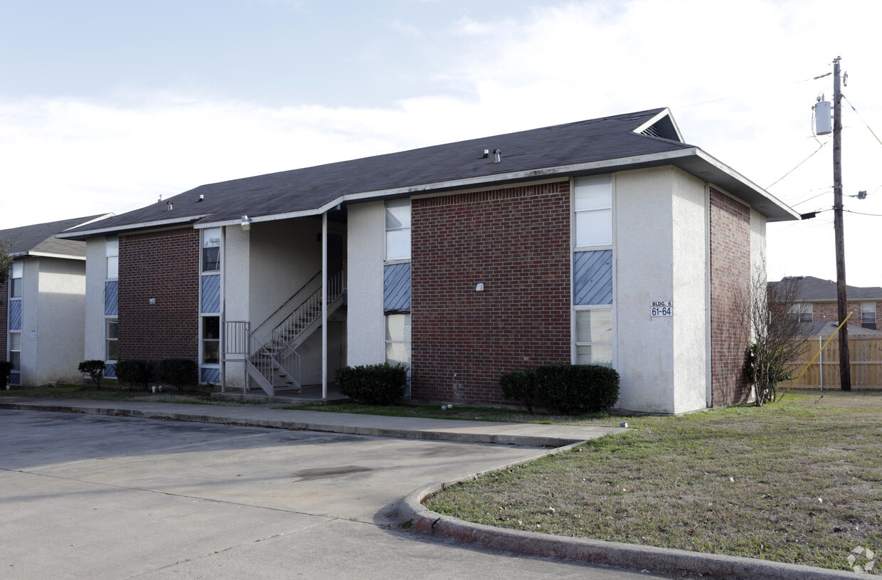 Foto del edificio - Hickory Hill Apartments