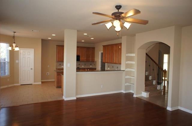 Foto del edificio - 7217 Sugarplum Dr
