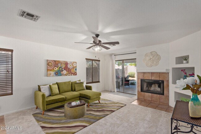 Building Photo - 3408 W Via Del Sol Dr