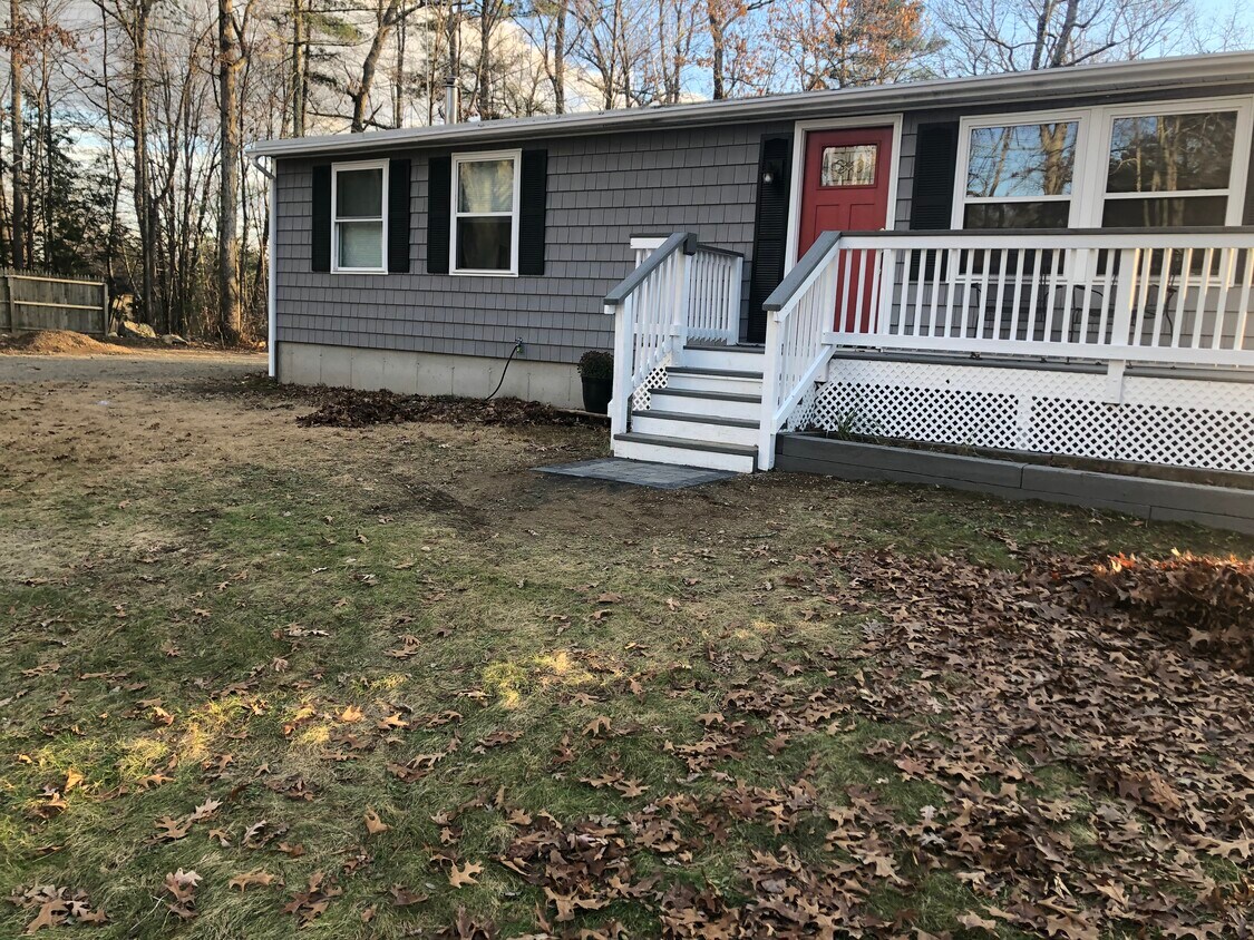 57 Batchelder Rd, Raymond, NH 03077 House Rental in Raymond, NH