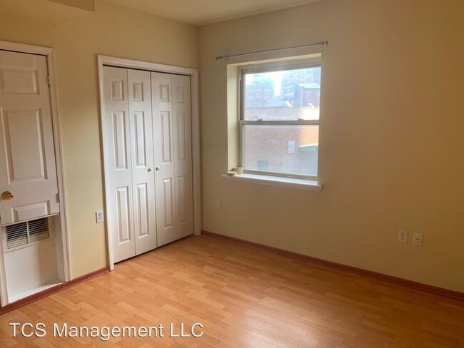 Building Photo - 2 br, 1 bath House - 1203 Ridge Ave. 2F