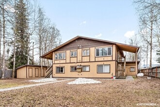 Building Photo - 1106 Broaddus St