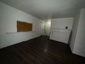 Building Photo - 5433 Beacon Ave