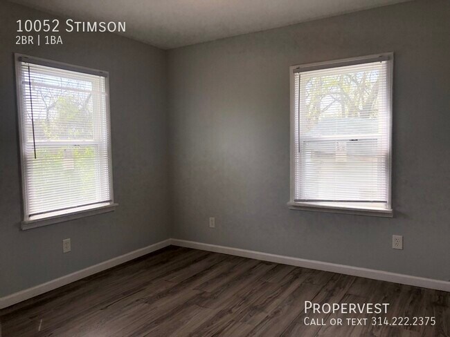 Building Photo - Open-Floor Beautiful Two-Bedroom at Amazin...